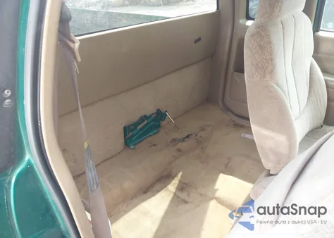 1999 GMC Sonoma Sls z USA, uszkodzony, nr VIN 1GTCS1941X8509688